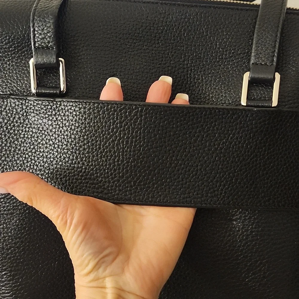 Henri Bendel Messenger/Computer Bag w/HB Wristlet